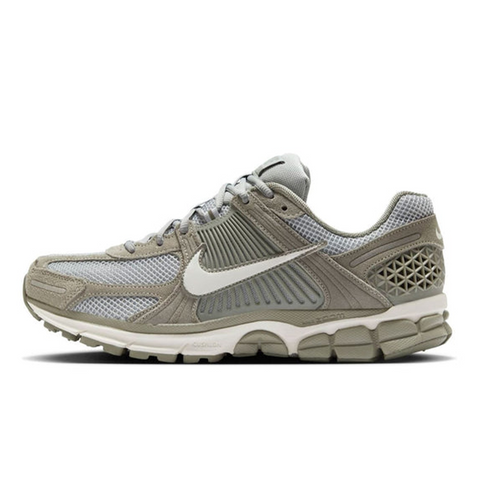 NIKE ZOOM VOMERO STUCCO