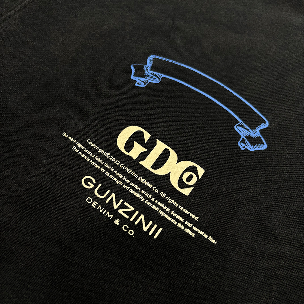 Gunzinii T-Shirt